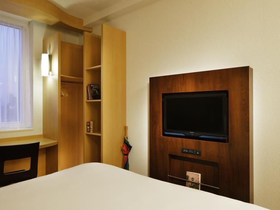 Ibis London Wembley Hotel Bagian luar foto