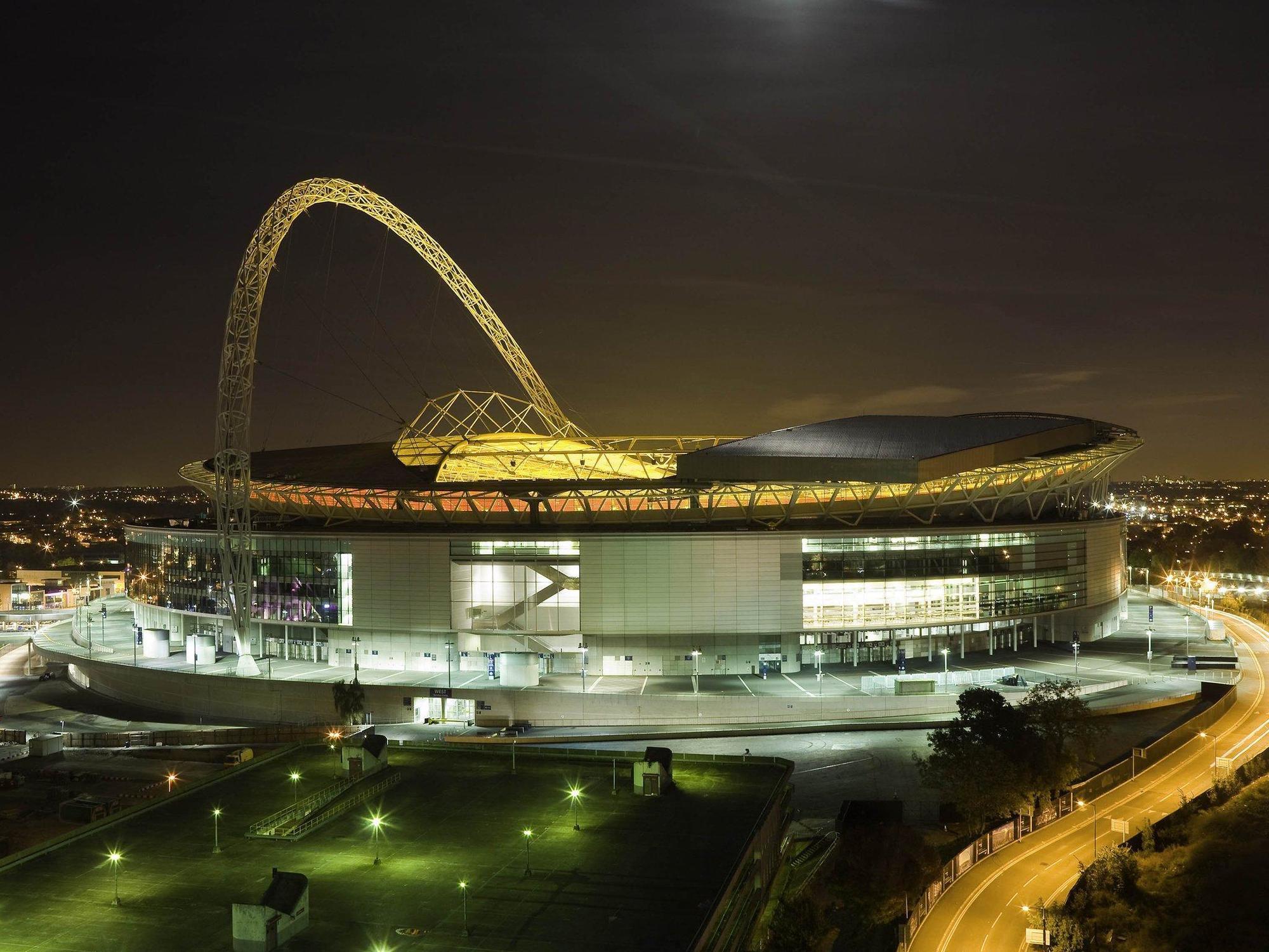 Ibis London Wembley Hotel Bagian luar foto