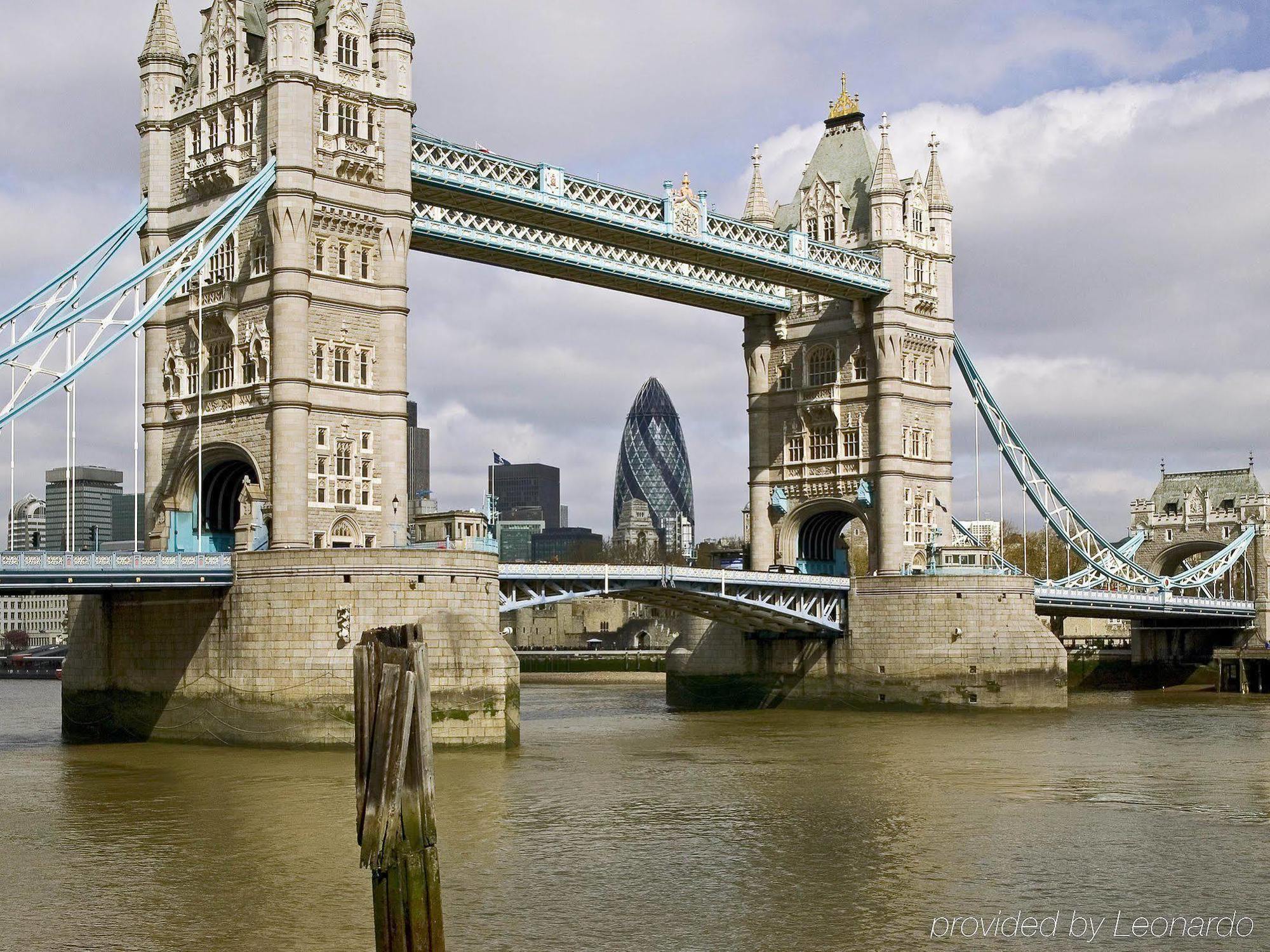 Ibis London Wembley Hotel Bagian luar foto